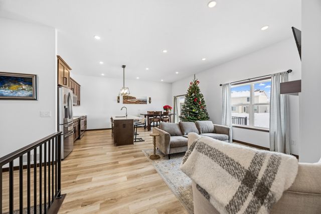 20193 Prairie Drive, Big Lake, MN 55309