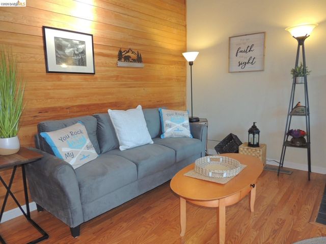 13025 Gamble St, Groveland, CA 95321