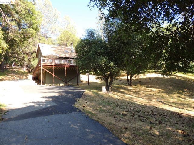 13025 Gamble St, Groveland, CA 95321