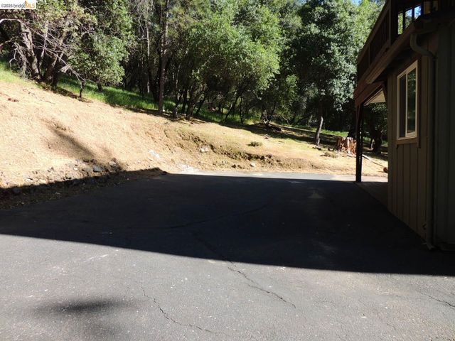 13025 Gamble St, Groveland, CA 95321