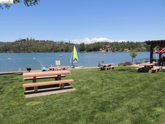 13025 Gamble St, Groveland, CA 95321