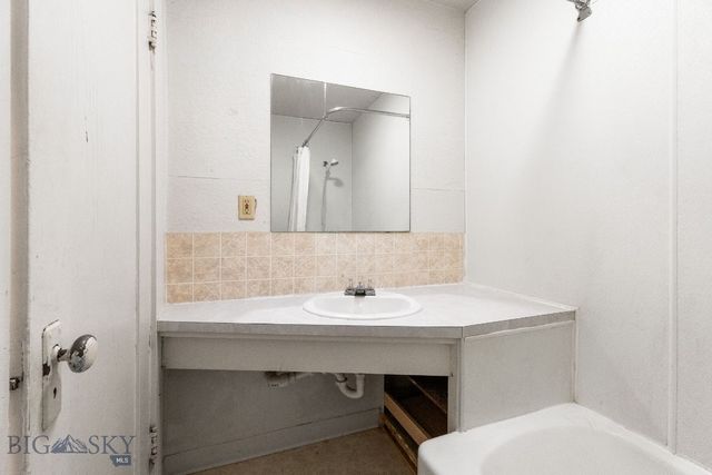 206 N Pacific Street, Dillon, MT 59725