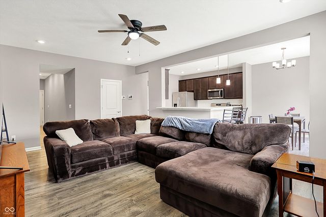 6463 Wasco Drive, Whitestown, IN 46075