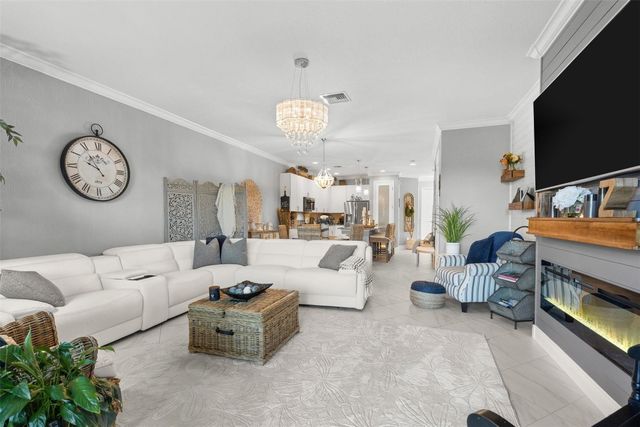 651 SW Glen Crest Way 2, Stuart, FL 34997