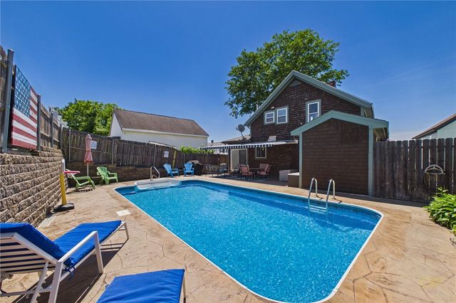 87 Stowe Street, Fall River, MA 02720