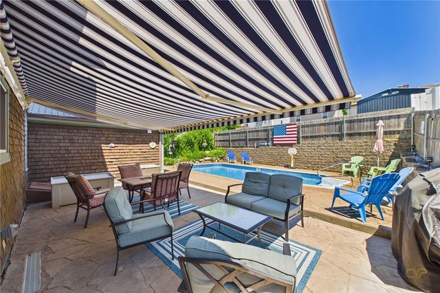 87 Stowe Street, Fall River, MA 02720