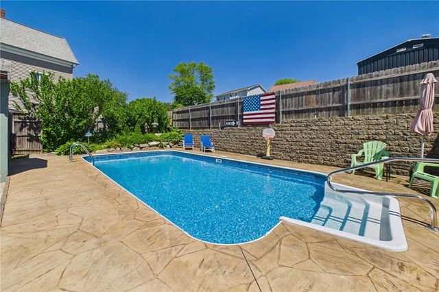 87 Stowe Street, Fall River, MA 02720