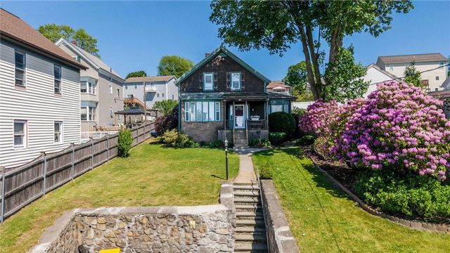 87 Stowe Street, Fall River, MA 02720