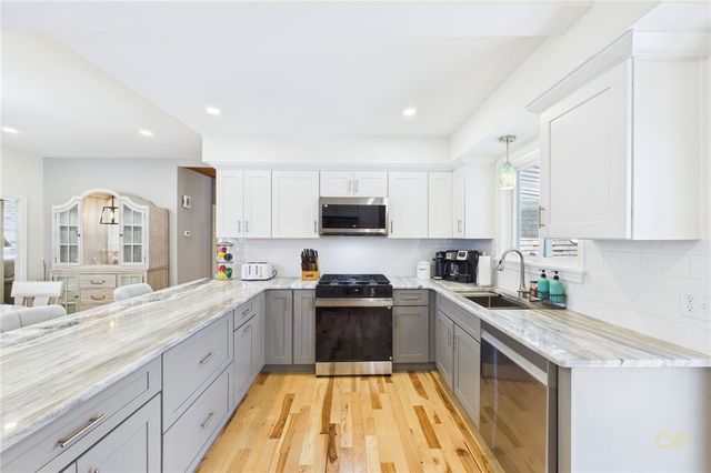 87 Stowe Street, Fall River, MA 02720