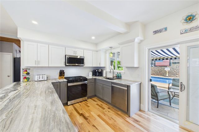 87 Stowe Street, Fall River, MA 02720