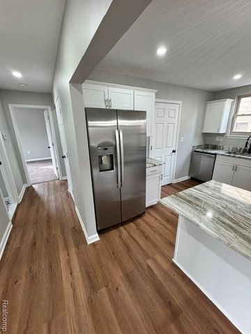 5903 Kensington Avenue, Detroit, MI 48224