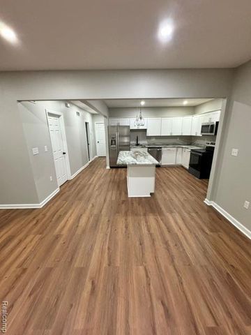 5903 Kensington Avenue, Detroit, MI 48224