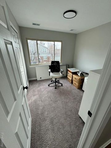 5903 Kensington Avenue, Detroit, MI 48224