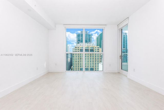 1080 Brickell Ave 1706, Miami, FL 33131