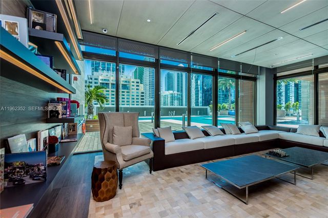 1080 Brickell Ave 1706, Miami, FL 33131