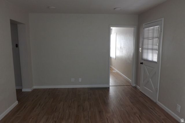 692 BROOKSIDE DR, Springville, UT 84663