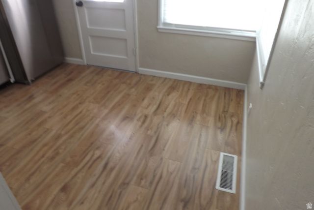 692 BROOKSIDE DR, Springville, UT 84663