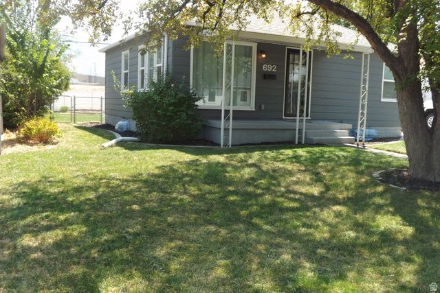 692 BROOKSIDE DR, Springville, UT 84663