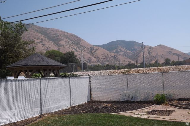692 BROOKSIDE DR, Springville, UT 84663