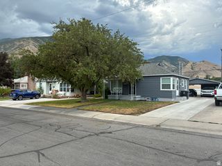 692 BROOKSIDE DR, Springville, UT 84663
