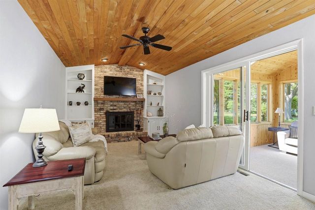 3501 N MORRISON STREET, Appleton, WI 54911