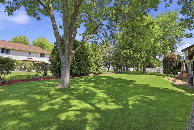 3501 N MORRISON STREET, Appleton, WI 54911