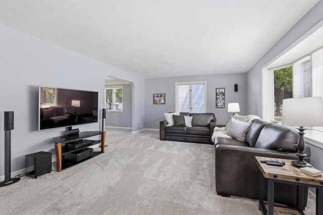 3501 N MORRISON STREET, Appleton, WI 54911