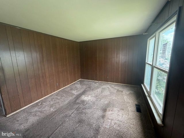 1058 N PINE ST, Middletown, PA 17057