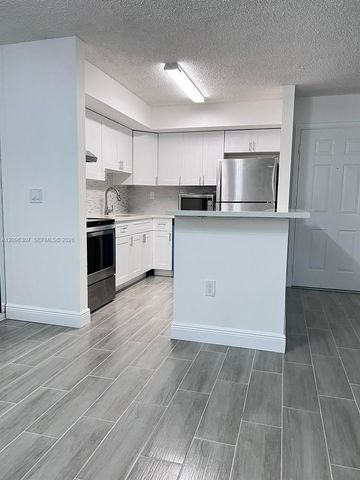 19055 NW 62nd Avenue 111, Hialeah, FL 33015