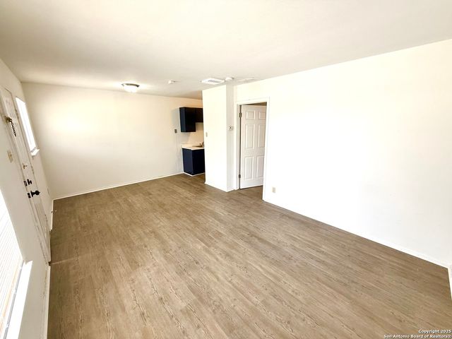 703 W Summit Ave Apt 1, San Antonio, TX 78212