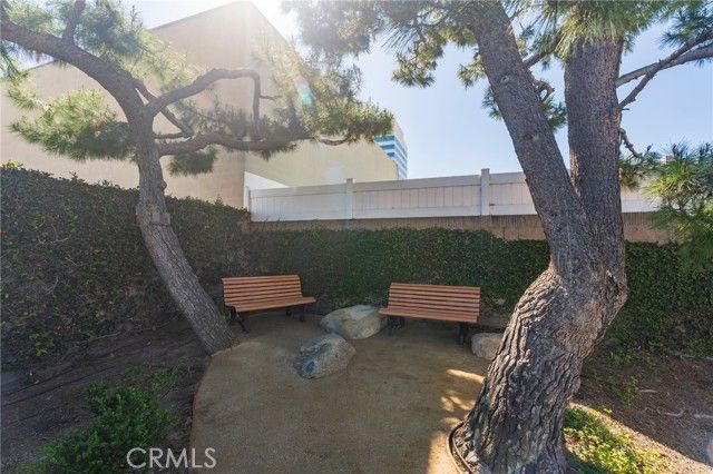 7911 Woodlake Drive 77, Huntington Beach, CA 92647