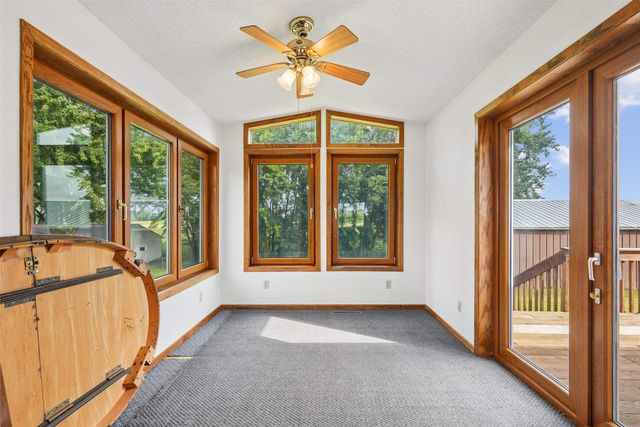 149 E Mt. Vernon Road, Waterloo, IA 50703