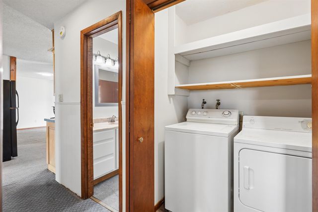149 E Mt. Vernon Road, Waterloo, IA 50703