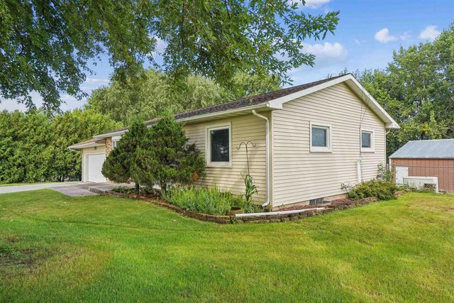 149 E Mt. Vernon Road, Waterloo, IA 50703