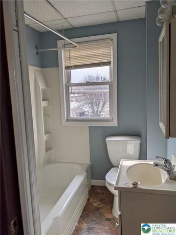2434 Birch Street, Wilson Boro, PA 18042