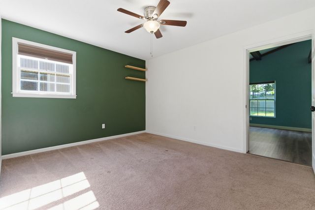 122 Longleaf Drive, Summerville, SC 29483