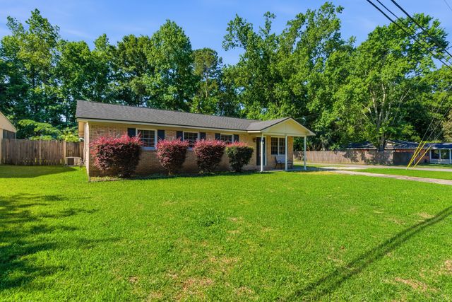 122 Longleaf Drive, Summerville, SC 29483