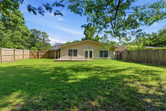 122 Longleaf Drive, Summerville, SC 29483