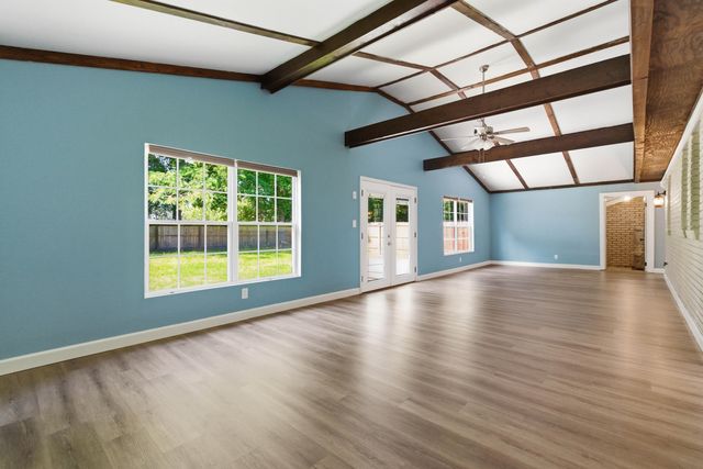 122 Longleaf Drive, Summerville, SC 29483