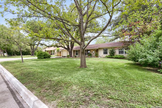 105 HARRIETT DR, San Antonio, TX 78216