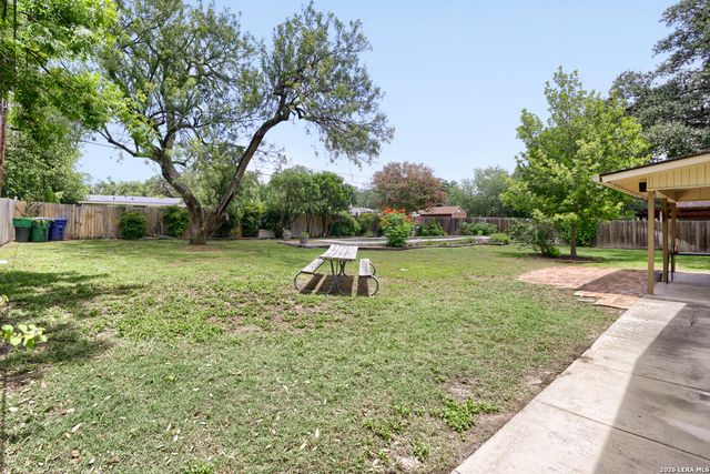 105 HARRIETT DR, San Antonio, TX 78216