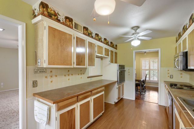 105 HARRIETT DR, San Antonio, TX 78216