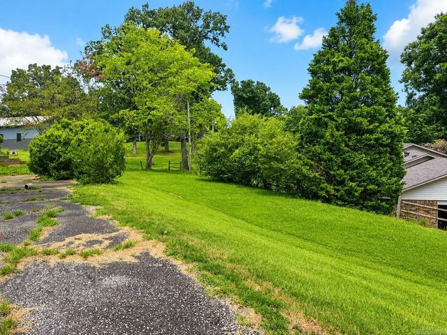 2817 Southgate Dr, Malvern, AR 72104
