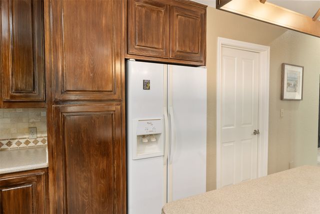 301 Northshore, Trinidad, TX 75163