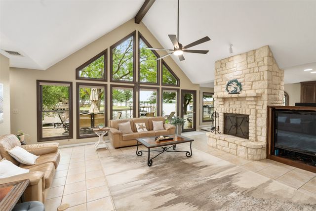 301 Northshore, Trinidad, TX 75163