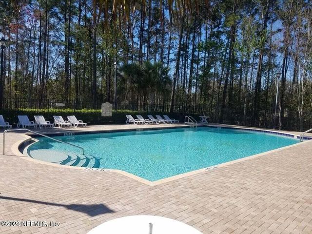 7920 MERRILL Road 612, Jacksonville, FL 32277