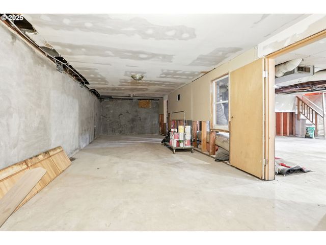 5806 Ne GARFIELD Ave, Portland, OR 97211