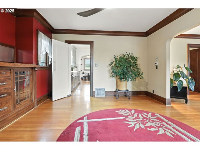 5806 Ne GARFIELD Ave, Portland, OR 97211