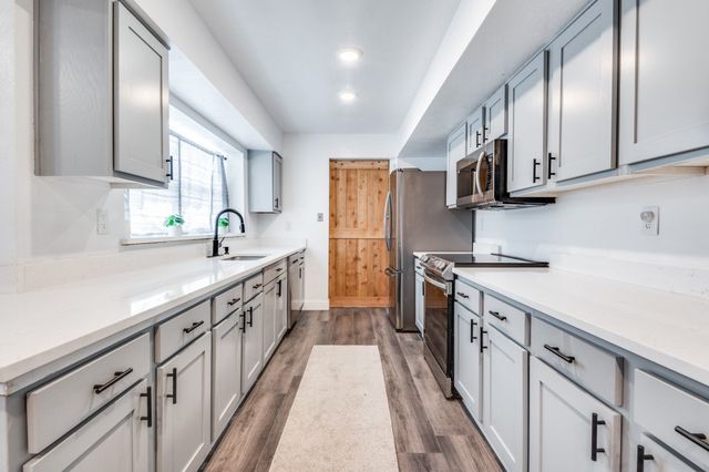 2813 Woodlark Drive, Fort Worth, TX 76123