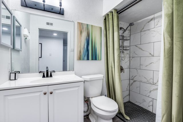 2813 Woodlark Drive, Fort Worth, TX 76123